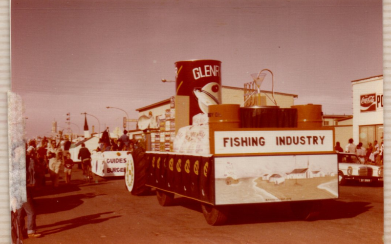 Centenario de Walvis Bay, 1978. Las diferentes comunidades lo celebran con carrozas.