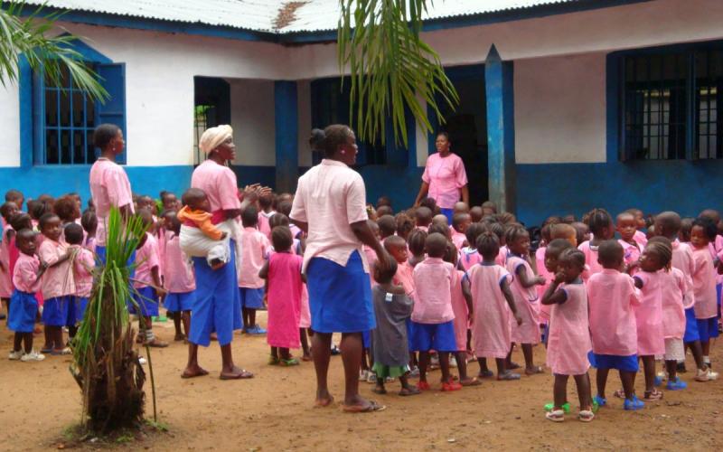 Guardería en Madina, al norte de Sierra Leona, construida por Chema Caballero y los javerianos
