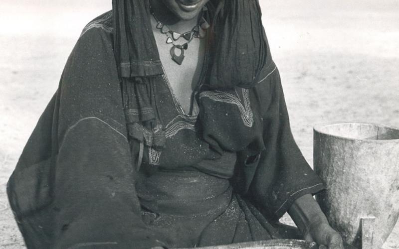Mujer tuareg en los años 70 (imagen: Mundo Negro)