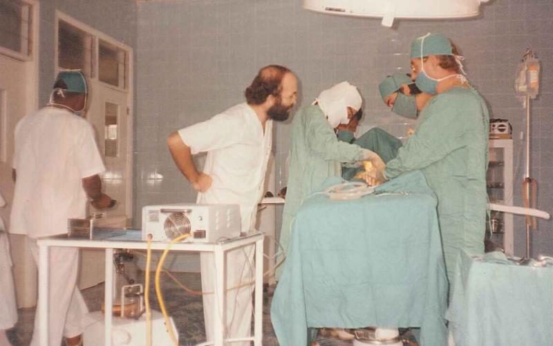 Quirófano del Hospital de Nguti (Camerún,1991)